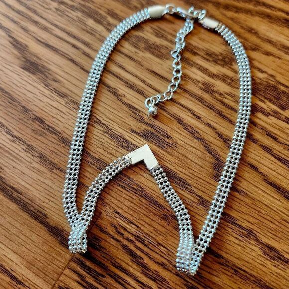 VINTAGE Crystal Chevron Beaded Mesh Necklace FEMININE! - Picture 4 of 7